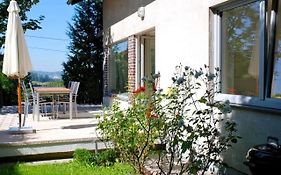 Apartment Sternentor